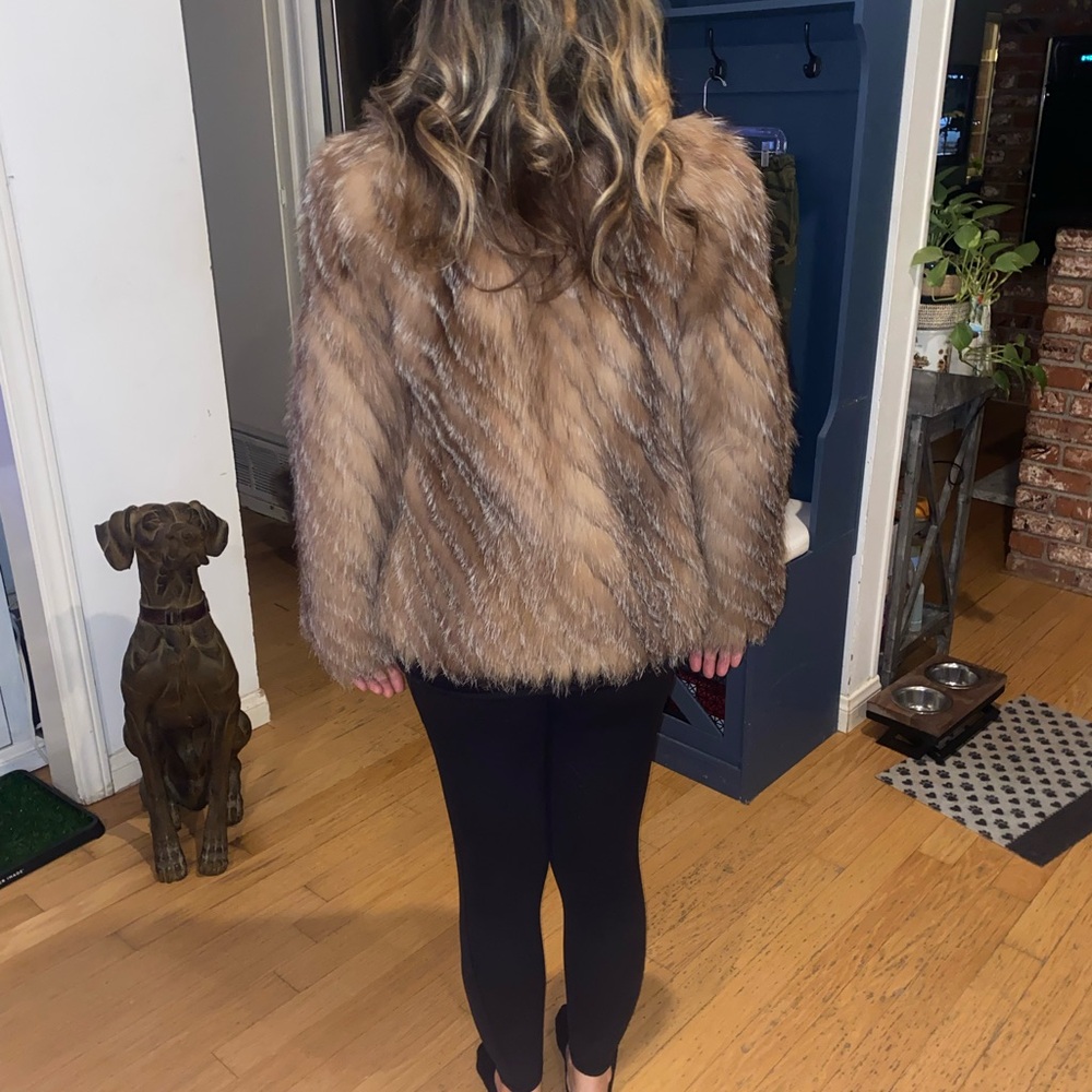 Saga Fox Furs Luxurious Brown and Tan‎ Fur Coat ‼️Rare‼️ - Picture 15 of 16